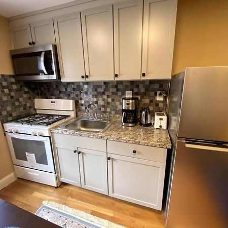 Cozy Boston Getaway Apartment! Free Parking Kültér fotó
