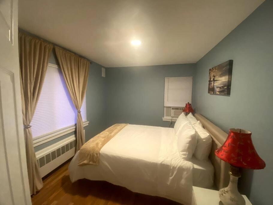 Cozy Boston Getaway Apartment! Free Parking Kültér fotó