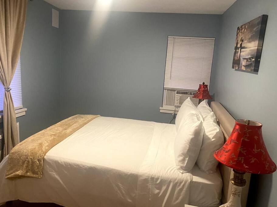 Cozy Boston Getaway Apartment! Free Parking Kültér fotó